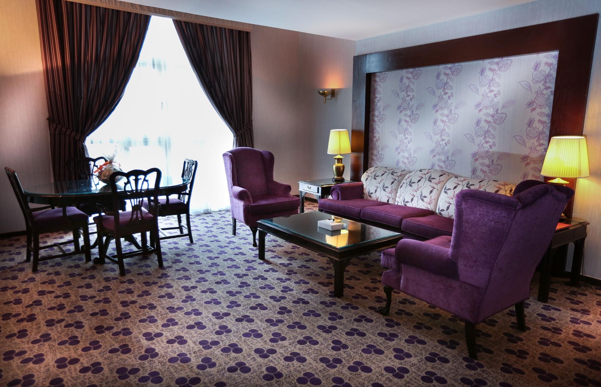 Hawthorn Suites By Wyndham Al-Chubar Zewnętrze zdjęcie
