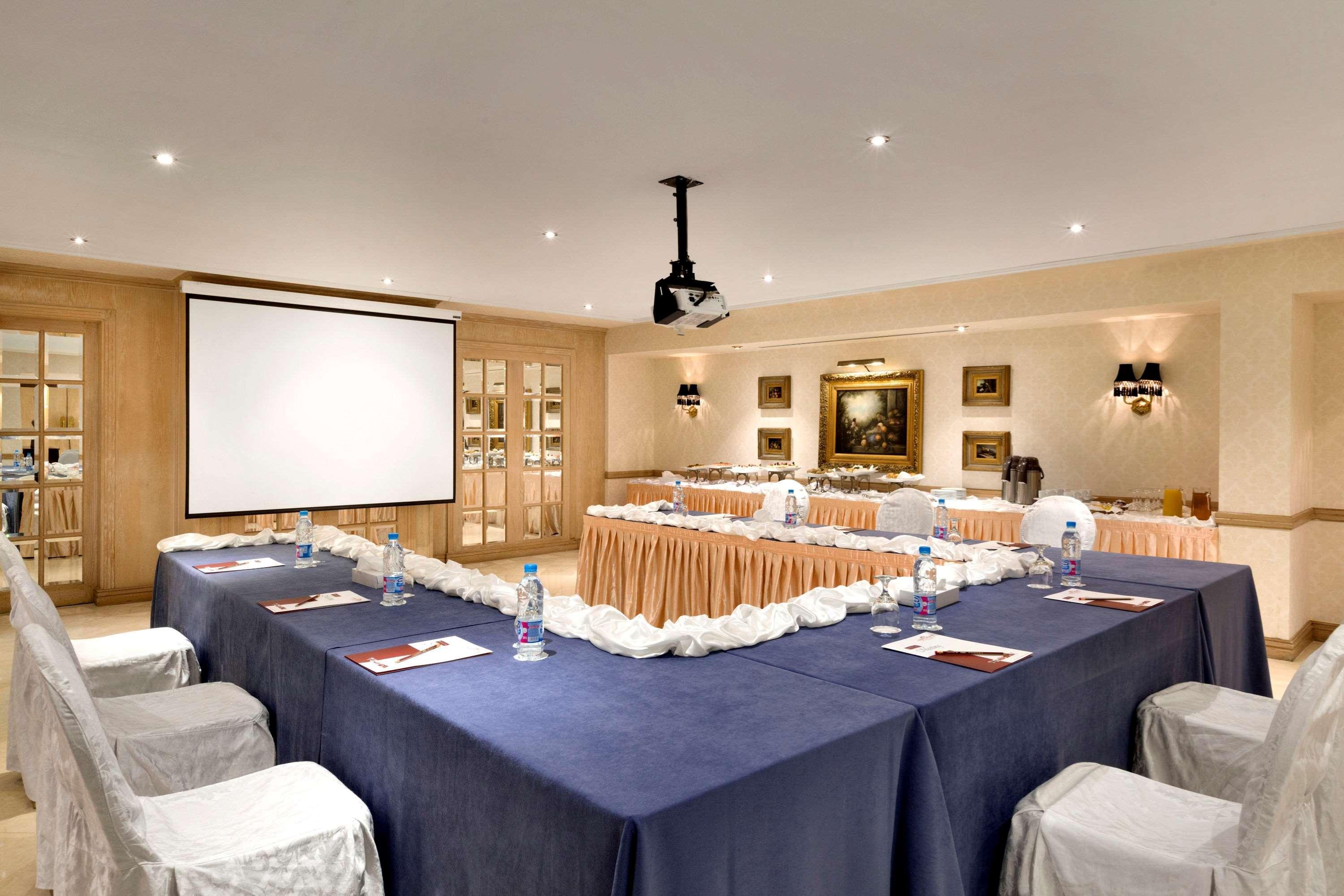 Hawthorn Suites By Wyndham Al-Chubar Zewnętrze zdjęcie