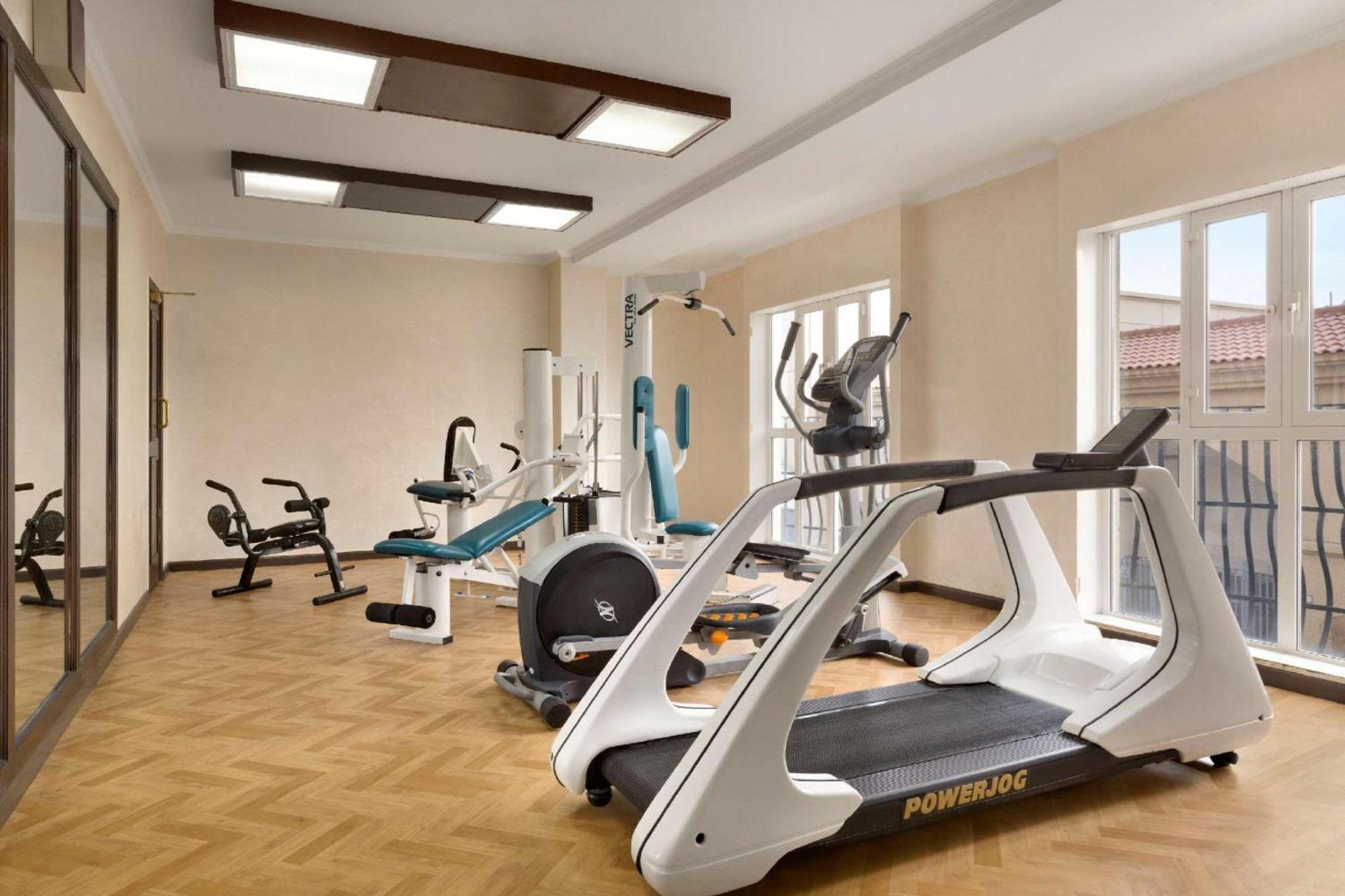 Hawthorn Suites By Wyndham Al-Chubar Zewnętrze zdjęcie